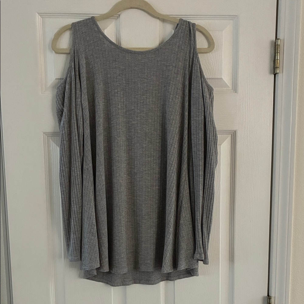 Chris & Carol Gray Cold Shoulder Top